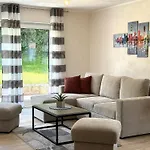 Geschmackvolle Moderne Apartment-wohnungen דירה Hünfeld