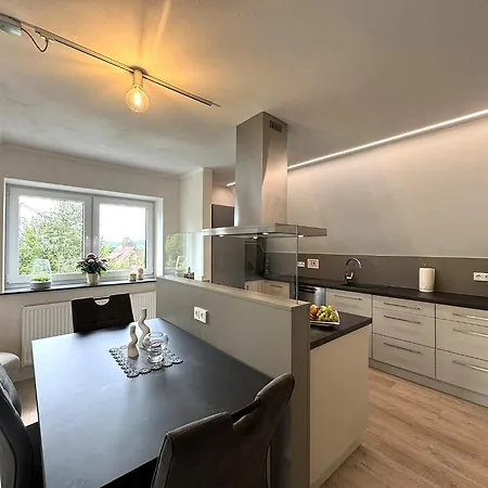 Geschmackvolle Moderne Apartment-wohnungen *