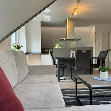Geschmackvolle Moderne Apartment-wohnungen *